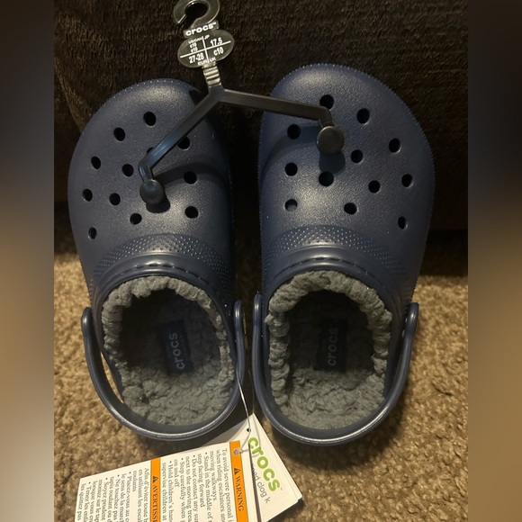 CROCS Other - NWT dark blue boys crocs size c10 lined